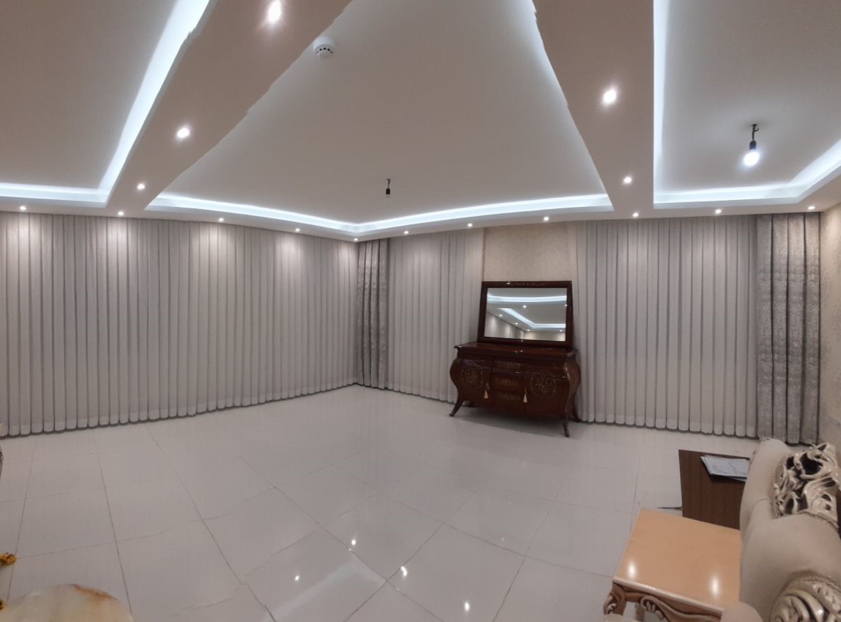1f1b948b-7bb6-442c-83cf-a61f8d04cafa پرده مینیمال - Image 1