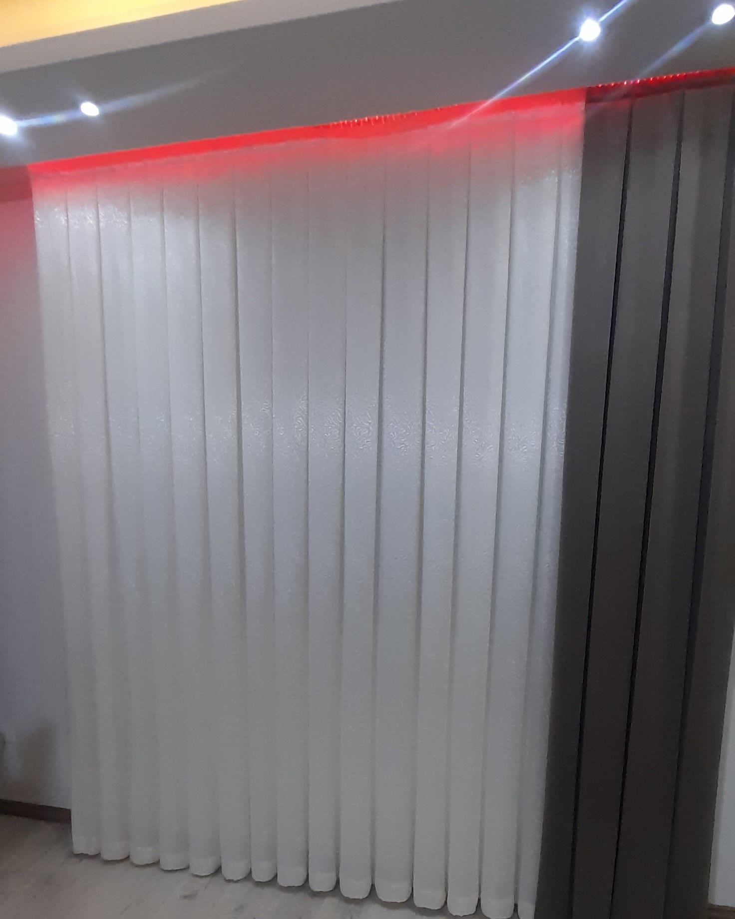 373ed92b-2ba5-4491-a44d-e06a0c9b7b40 پرده مینیمال - Image 1