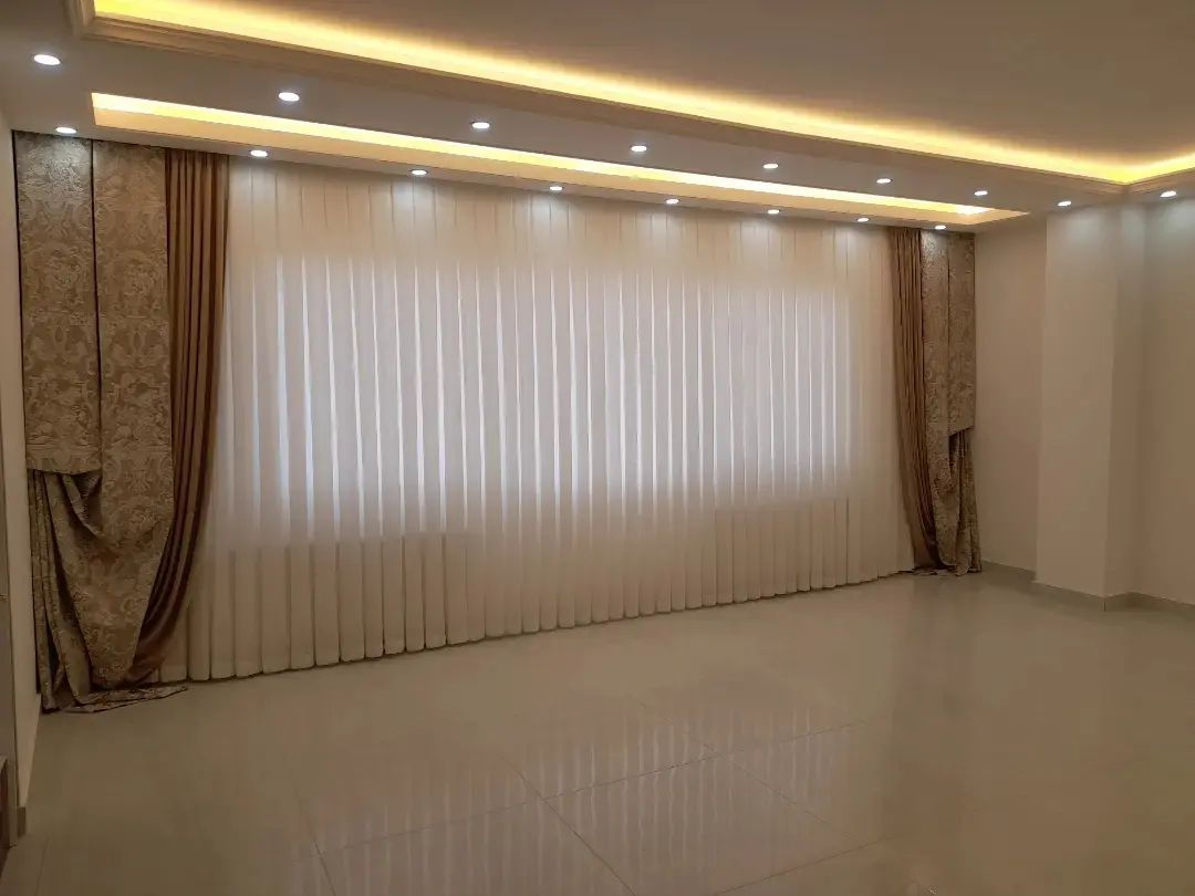 8e977da4-12ae-4d9d-b47b-0f705a9b9a70 پرده مینیمال - Image 1